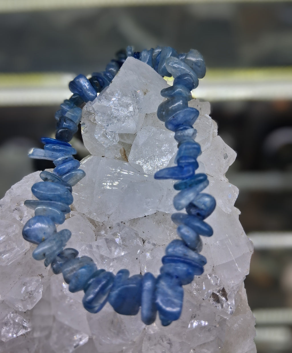 Blue Kyanite Chip Bracelet – Celestial Alignment & Clear Energy