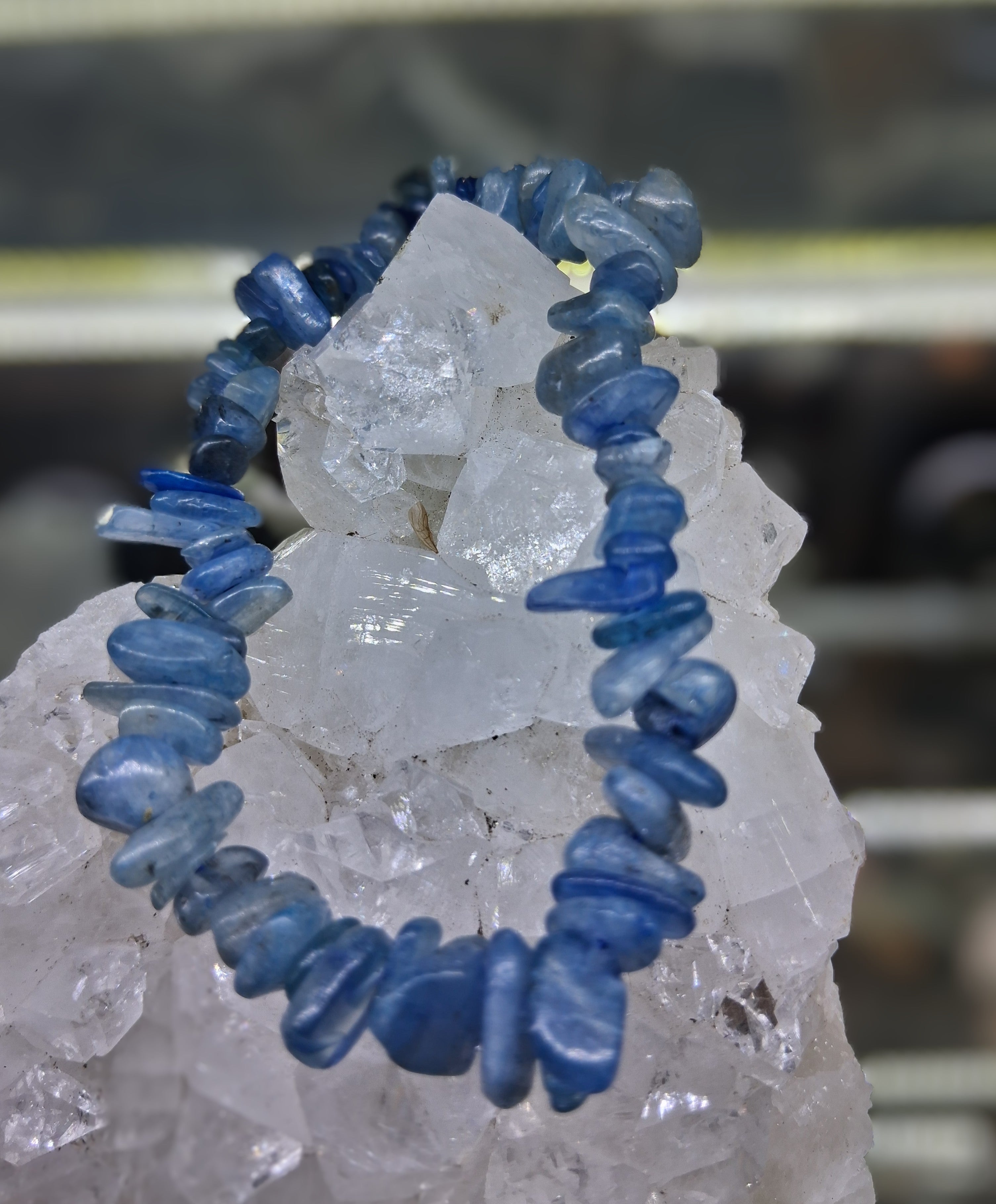 Blue Kyanite Chip Bracelet – Celestial Alignment & Clear Energy